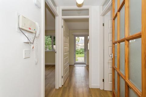 2 bedroom bungalow for sale, Peacocks, Great Shelford, Cambridge, Cambridgeshire, CB22