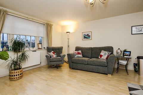 2 bedroom flat for sale, Cambridge Road, CAMBRIDGE, Cambridgeshire, CB22