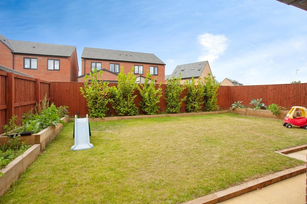 House in Rotherham, Waverley - View 3