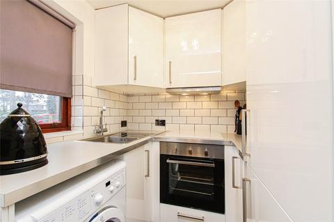 2 bedroom flat for sale, Pine Court, Impington, Cambridge, CB24