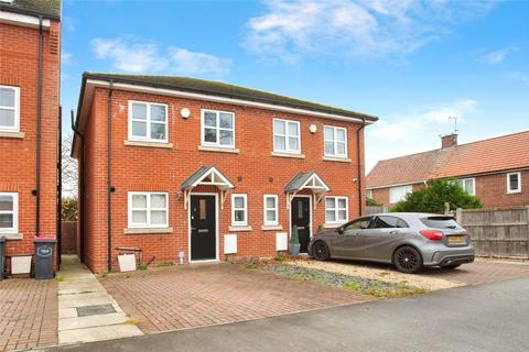 High Nook Gardens, Dinnington, Sheffield, South Yorkshire, S25