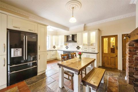 5 bedroom semi-detached house for sale, Buckingham Road, Conisbrough, Doncaster, South Yorkshire, DN12