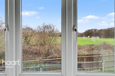 1 bedroom apartment for sale, Leston Close, Rainham