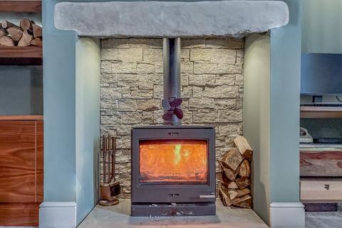 3 bedroom detached house for sale, Spen View Lane, Bierley, Bradford, West Yorkshire, BD4