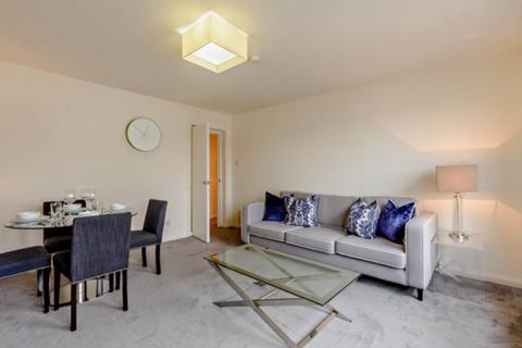 2 bedroom flat to rent, Fulham Road, London SW3