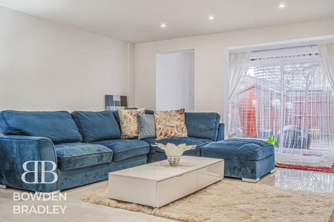 3 bedroom terraced house for sale, Copperfield, Chigwell, IG7