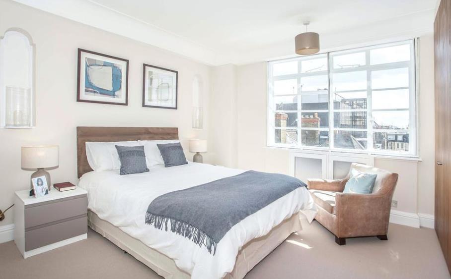 103, 10 weymouth street 3 10.02 .png