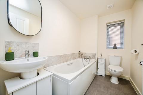 3 bedroom semi-detached house for sale, Violet Close, Thurnscoe, Rotherham, South Yorkshire, S63