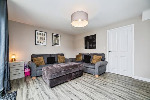 3 bedroom semi-detached house for sale, Violet Close, Thurnscoe, Rotherham, South Yorkshire, S63