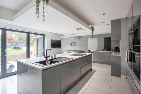 5 bedroom detached house for sale, Middle Drive, ROTHERHAM, South Yorkshire, S60
