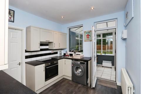 undefined, Cawthorne Grove, Sheffield, South Yorkshire, S8