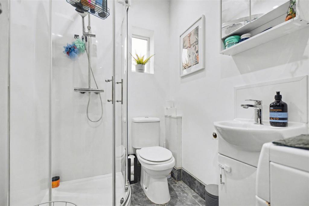 Shower Room.jpeg
