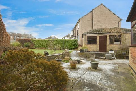 3 bedroom semi-detached house for sale, Wollaton Road, SHEFFIELD, South Yorkshire, S17
