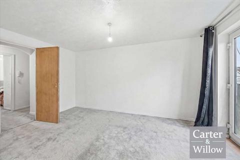 2 bedroom apartment for sale, Shafter Road, Essex