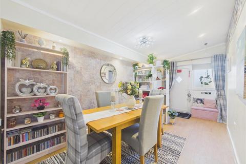3 bedroom mobile home for sale, Lower Lodge Rugeley Road, Armitage, Rugeley