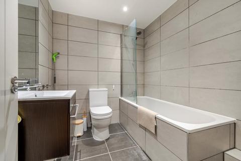 2 bedroom flat to rent, Sussex House,  Reading,  RG1