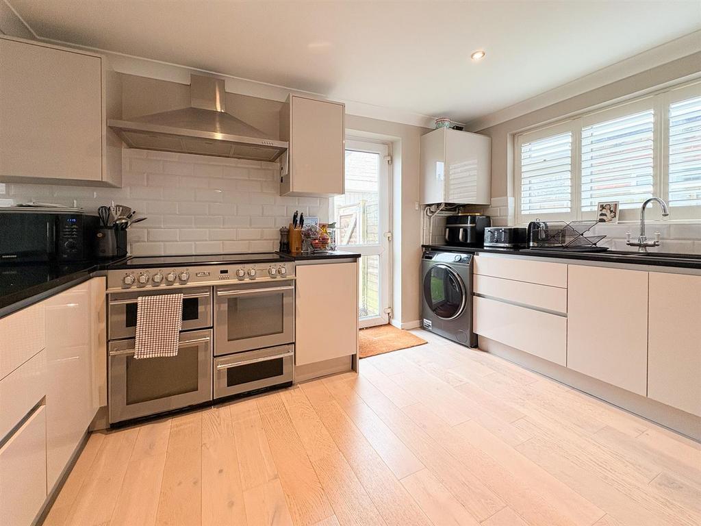 Kitchen-1.jpg