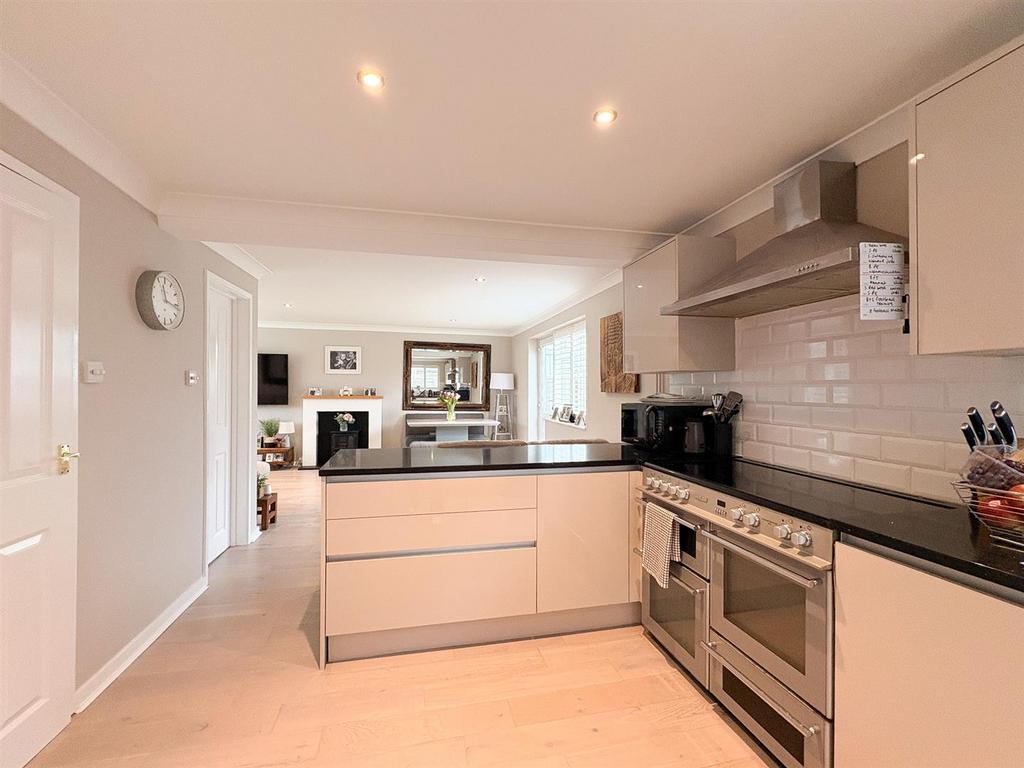Kitchen-4-2.jpg