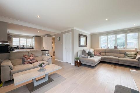 3 bedroom detached house for sale, Chanctonbury Road, Burgess Hill