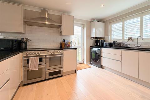 3 bedroom detached house for sale, Chanctonbury Road, Burgess Hill