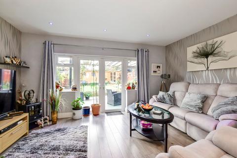 4 bedroom detached house for sale, Alexandra Road, Kings Langley, WD4
