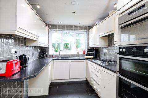 4 bedroom detached house for sale, Winnats Close, Glossop, Derbyshire, SK13