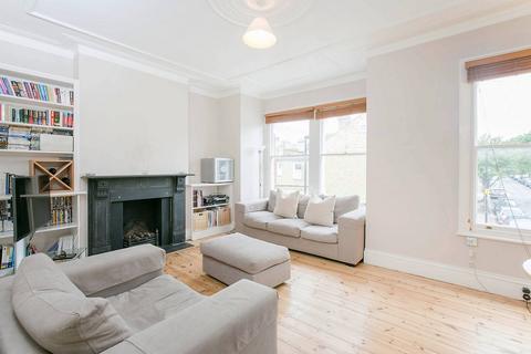 3 bedroom flat to rent, Klea Avenue, Abbeville Village, London, SW4