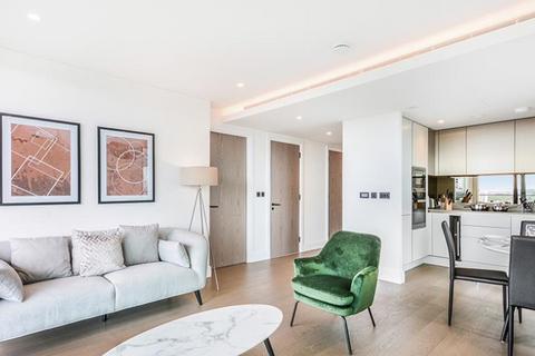 3 bedroom apartment to rent, Bromyard Avenue, London W3