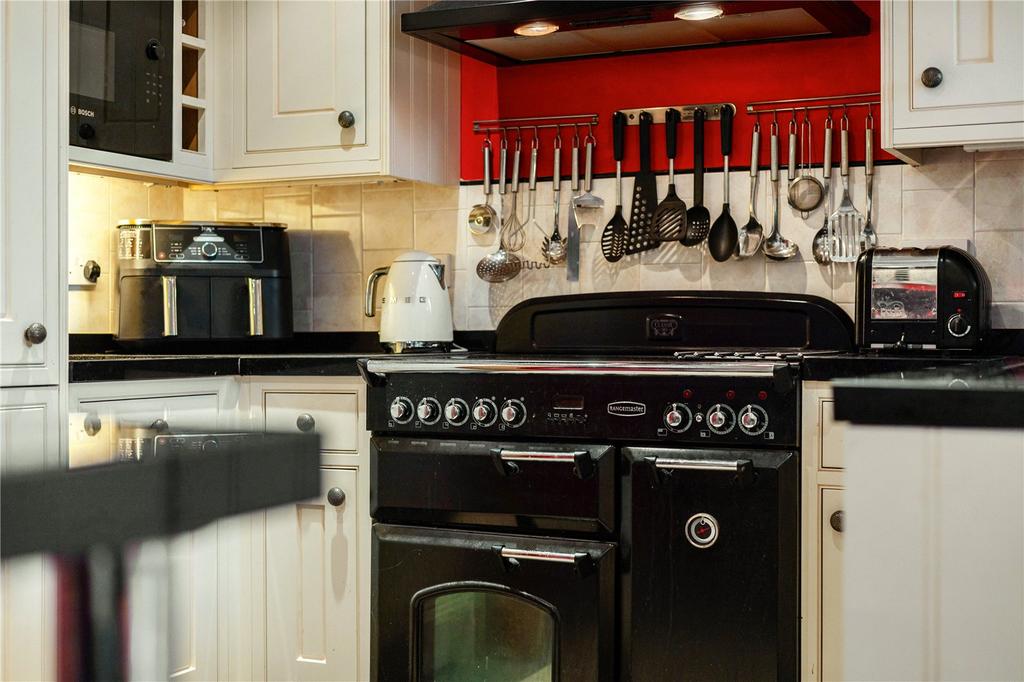 Oven