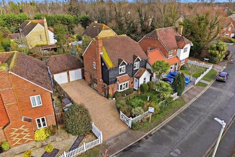 4 bedroom detached house for sale, Eddington Lane, Herne Bay