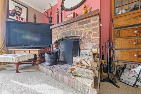 4 bedroom detached house for sale, Eddington Lane, Herne Bay