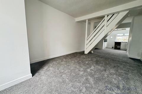 2 bedroom terraced house to rent, Eastham Street, Lancashire BB10