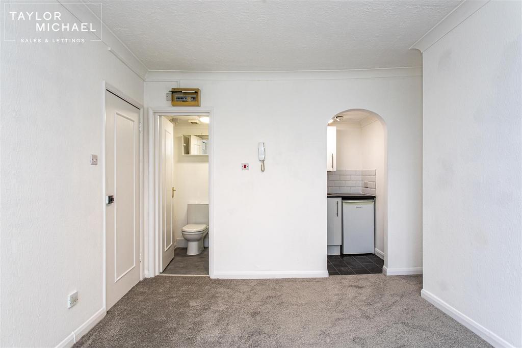 Studio Room