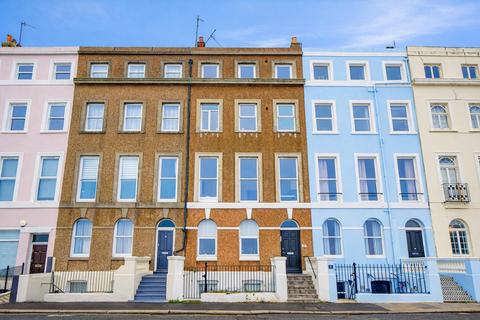 2 bedroom maisonette for sale, Marina, St. Leonards-On-Sea