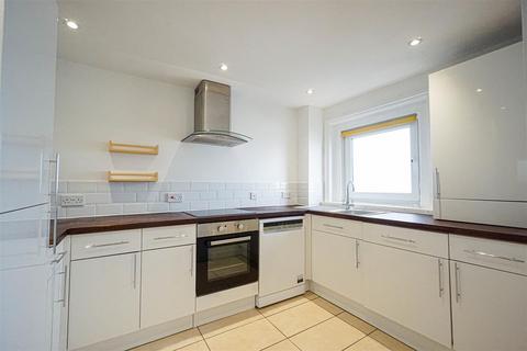 2 bedroom maisonette for sale, Marina, St. Leonards-On-Sea