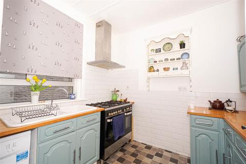 2 bedroom flat for sale, Warrior Square, St. Leonards-On-Sea