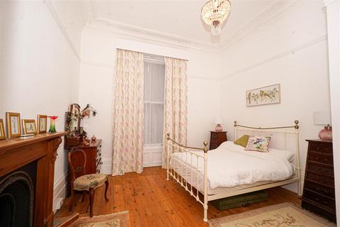 2 bedroom flat for sale, Warrior Square, St. Leonards-On-Sea