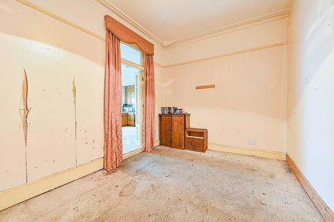 Greenford Avenue, Hanwell, London, W7