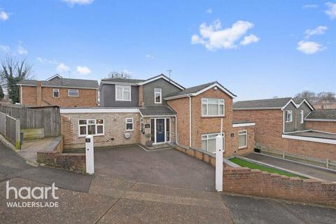 5 bedroom detached house for sale, Scotby Avenue, Walderslade