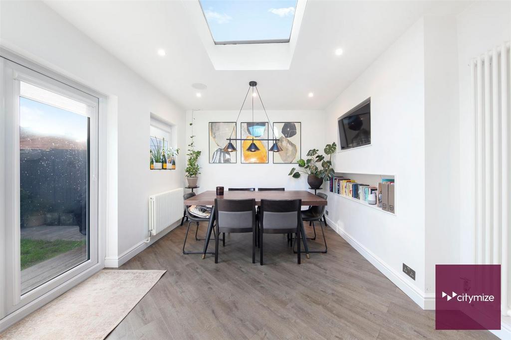 Open Plan Kitchen / Dining Room