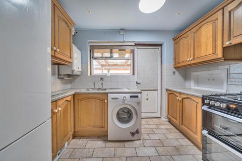 undefined, Kingfield Gardens,  Woking,  Surrey,  GU22