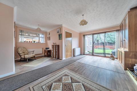 undefined, Kingfield Gardens,  Woking,  Surrey,  GU22