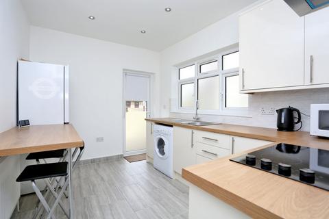 undefined, Great West Road, Isleworth, TW7
