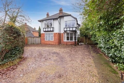 undefined, Langley Road, Langley SL3