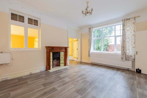 undefined, Langley Road, Langley SL3