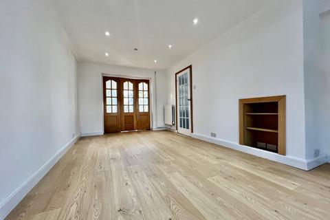 undefined, Newnham Avenue, Middlesex HA4