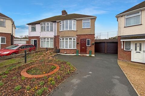 3 bedroom semi-detached house for sale, Warden Hill Gardens, Luton