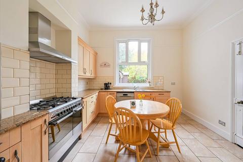 undefined, Hoe Street, Walthamstow, London, E17