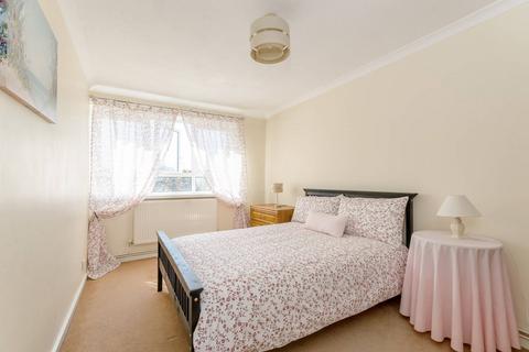 2 bedroom maisonette to rent, Cheesemans Terrace, West Kensington, London, W14