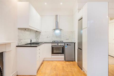 1 bedroom flat to rent, Southwell Gardens, London SW7